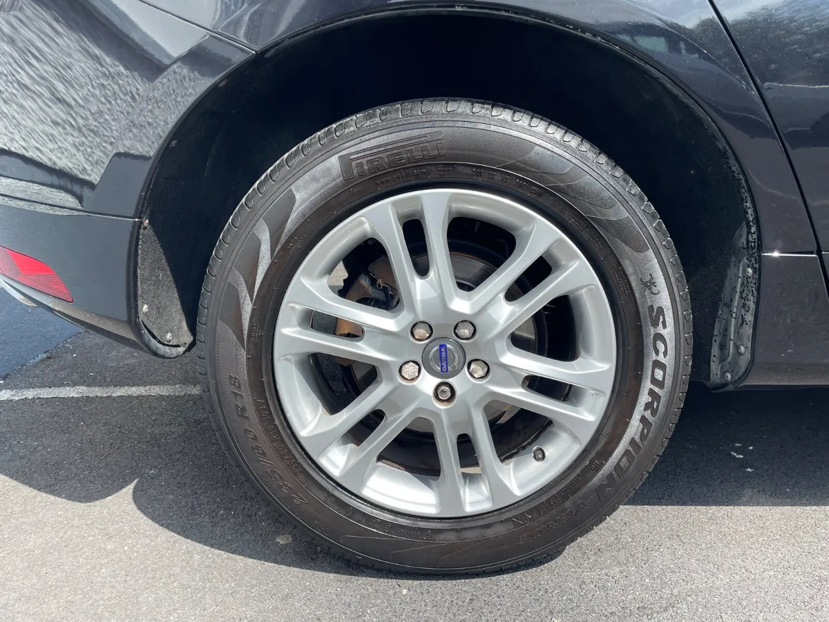 2.0 SE LUXURY NAV D4 181BHP - LEATHER - 200TAX - - Image 2