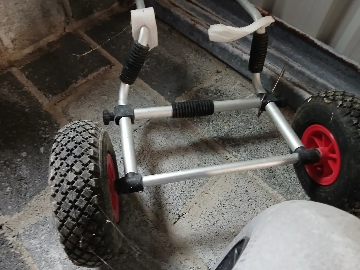 Kayak trolley