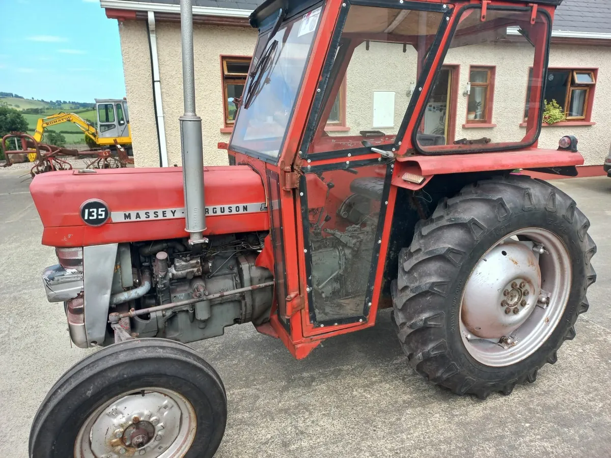 Hay bobs and tractor - Image 2