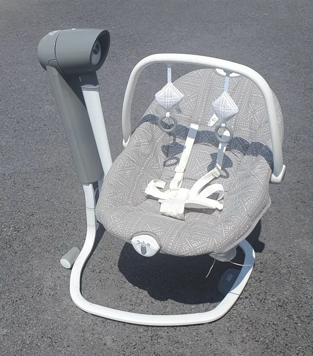 Joie sansa 2 in 1 baby swing and rocker - Image 1