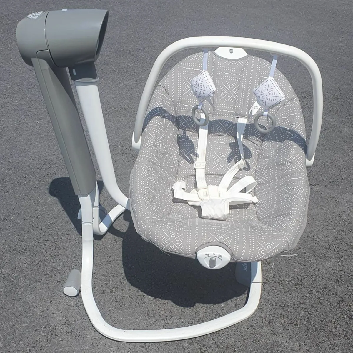 Joie sansa 2 in 1 baby swing and rocker - Image 2
