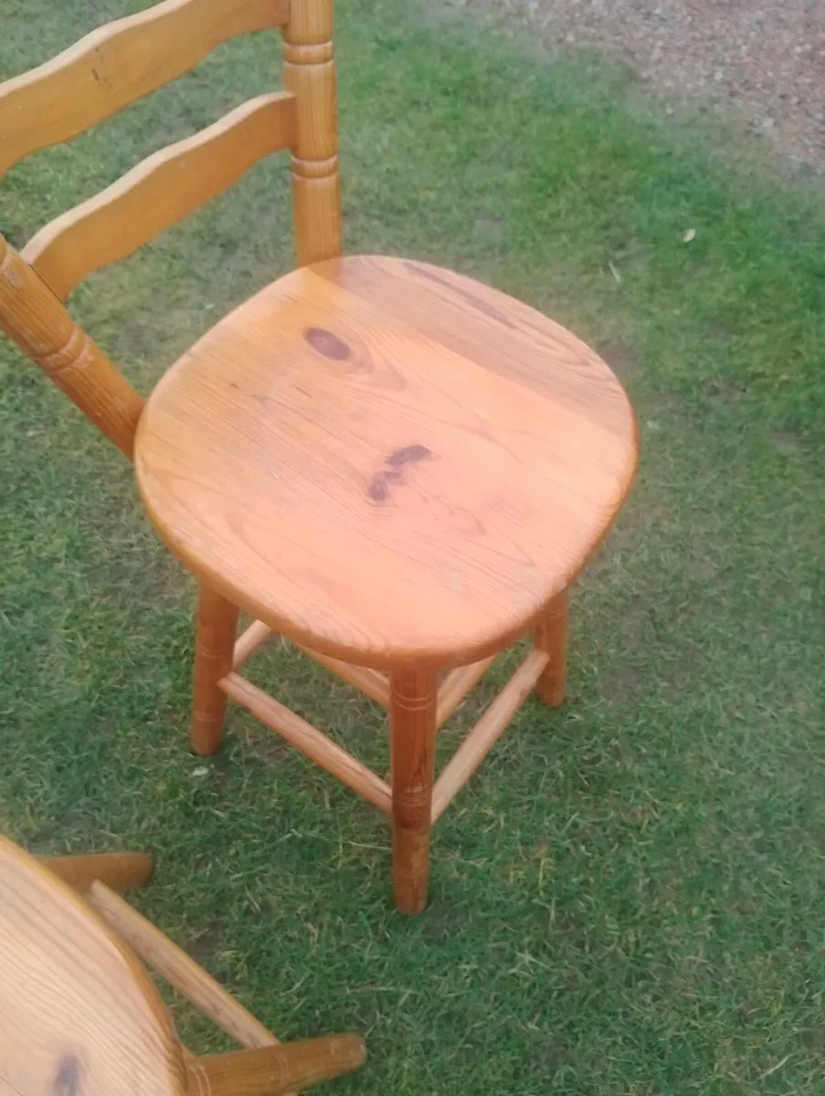 2 solid wood stools - Image 3