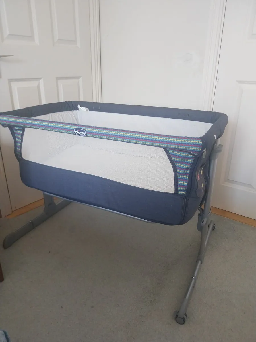 Chicco next to me cot - Image 3