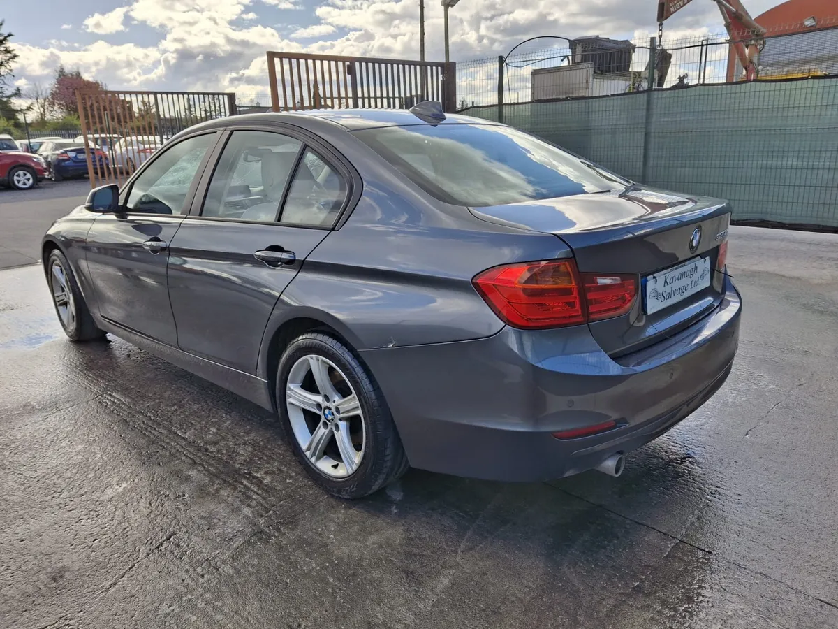 2014 BMW 320D Automatic - Image 4