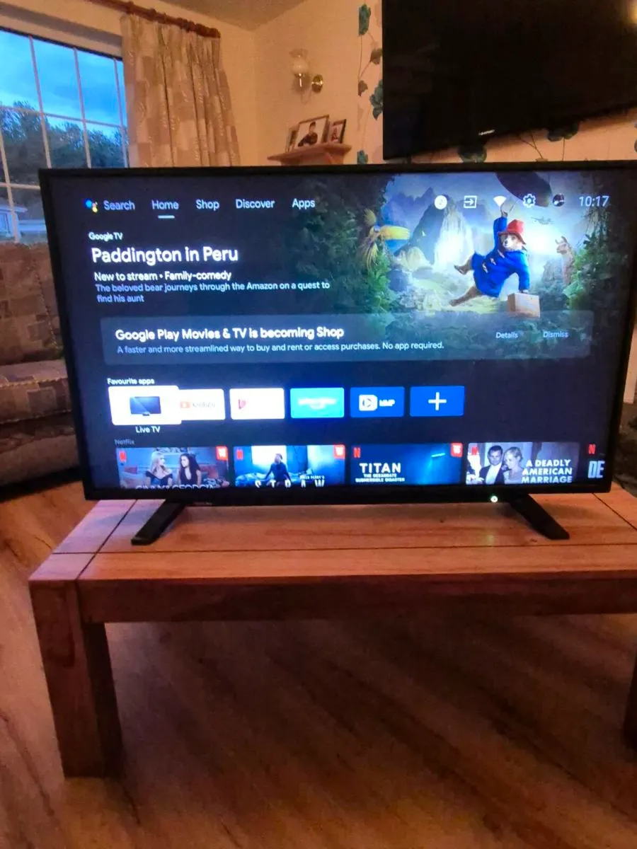 Toshiba 43"Smart TV - Image 2