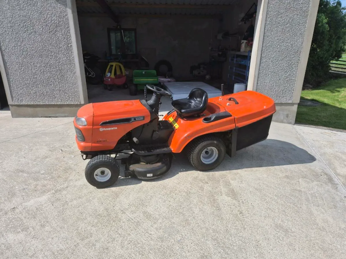 Tractor  lawnmower - Image 2