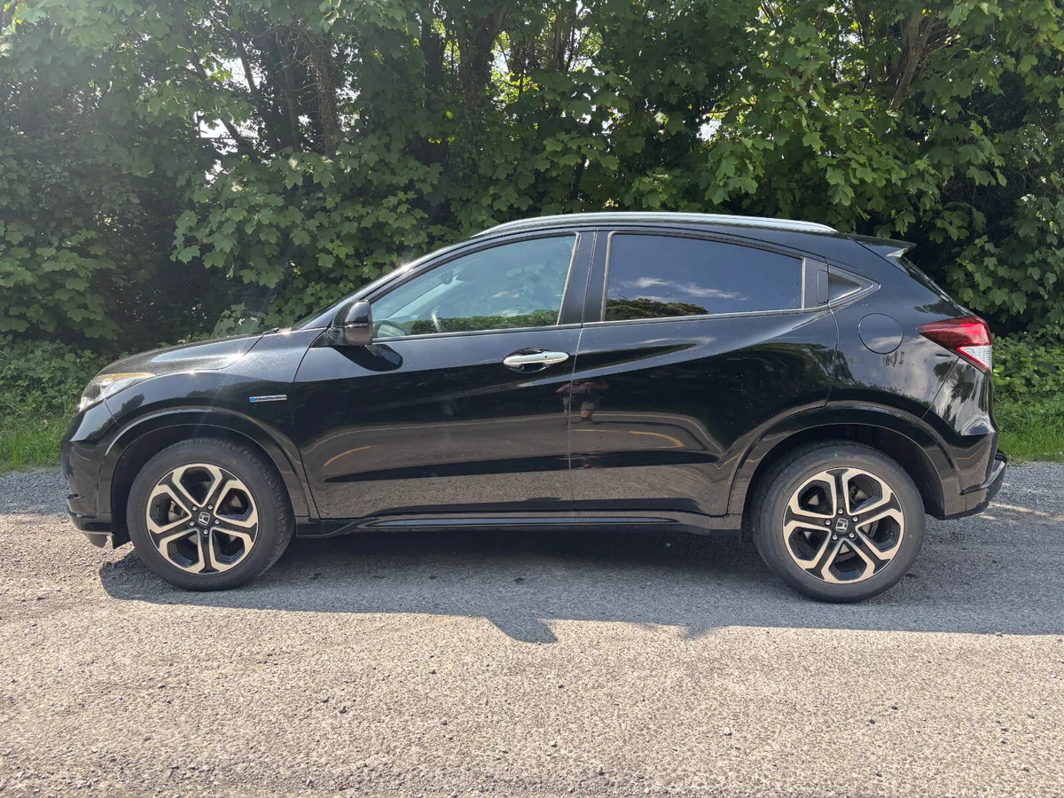 Honda Vezel Self Charging Hybrid 2015 - Image 4