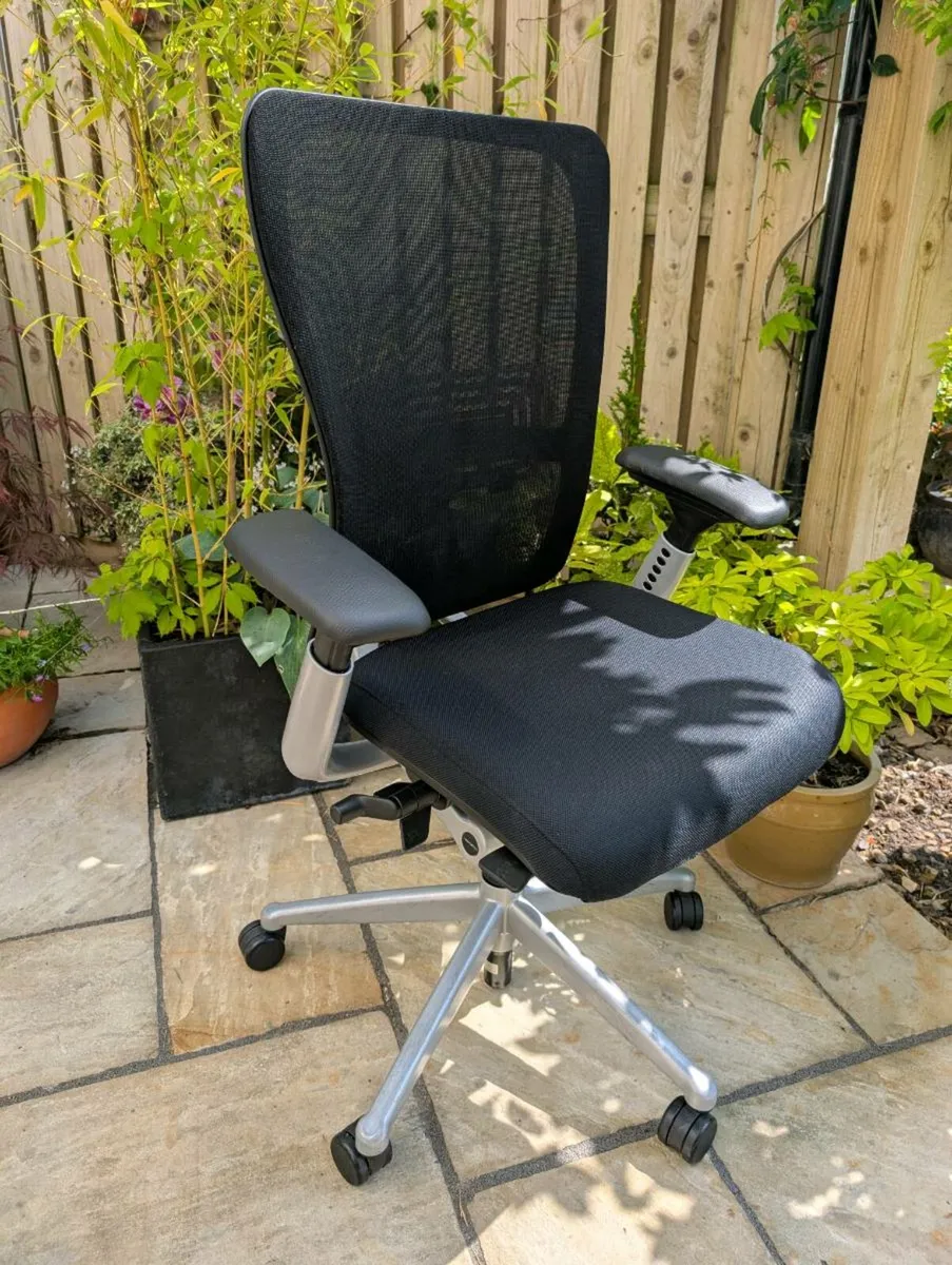 Ergonomic office chair, - Image 4
