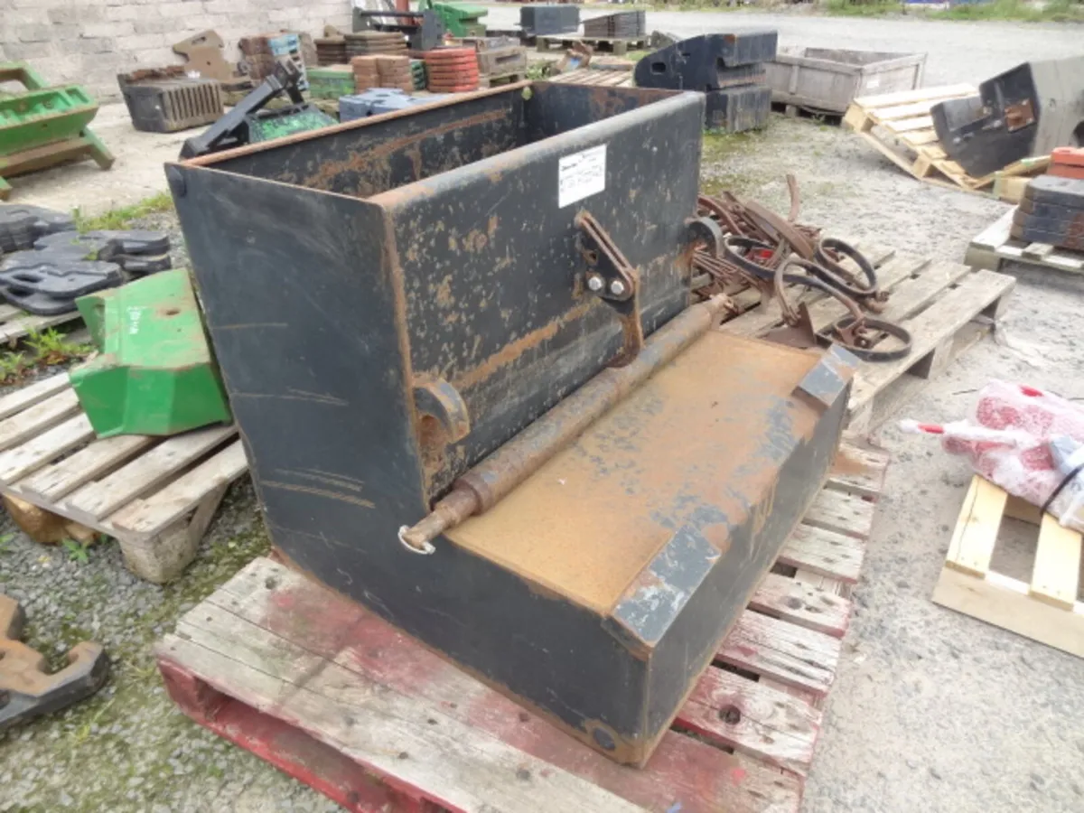 Quicke Counterweight Box - Image 3