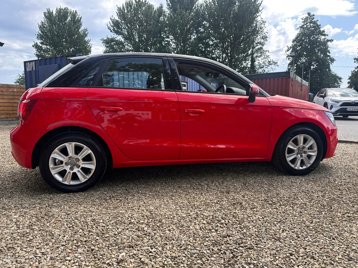 🌟 2014 AUDI A1 SPORT AUTO 1.4 TSI - Image 4