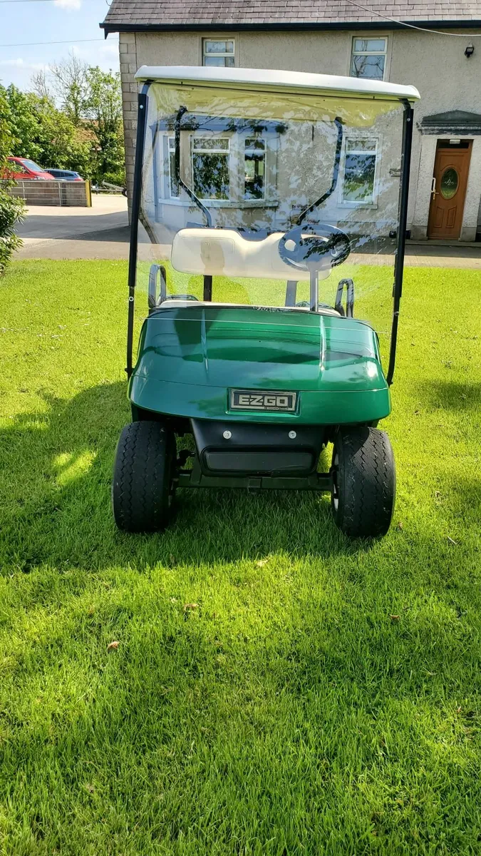 Ezgo Petrol Golf buggy - Image 1