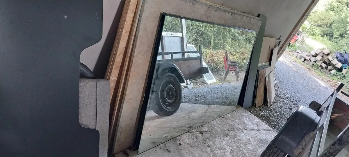 Big gym mirror - Image 1