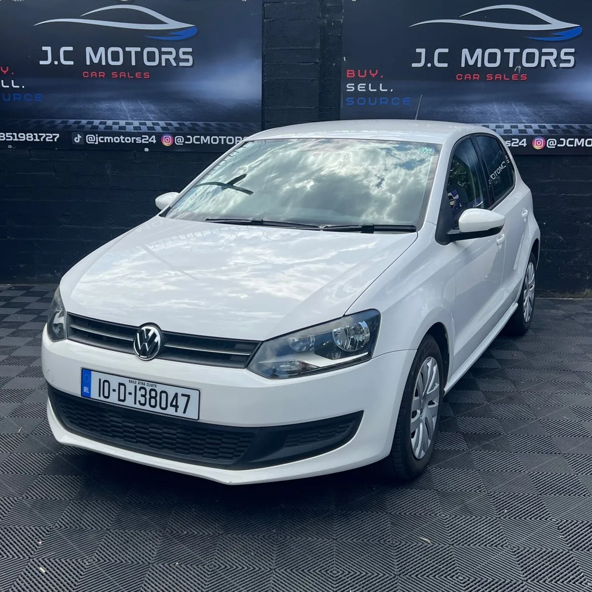 2010 VW Polo (Low KM) Automatic - Image 3