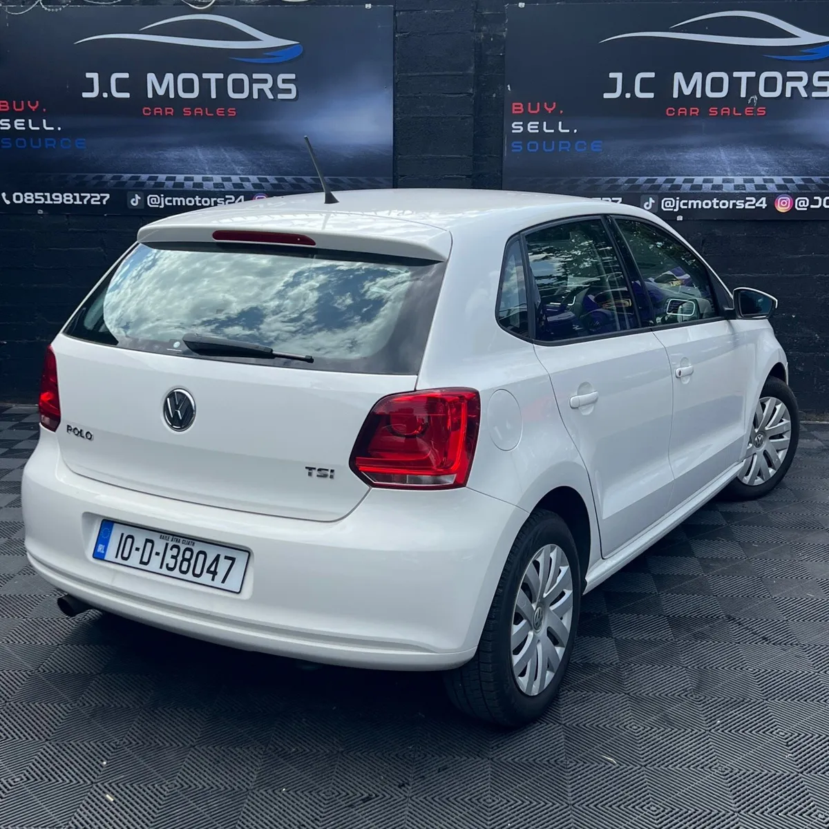 2010 VW Polo (Low KM) Automatic - Image 4