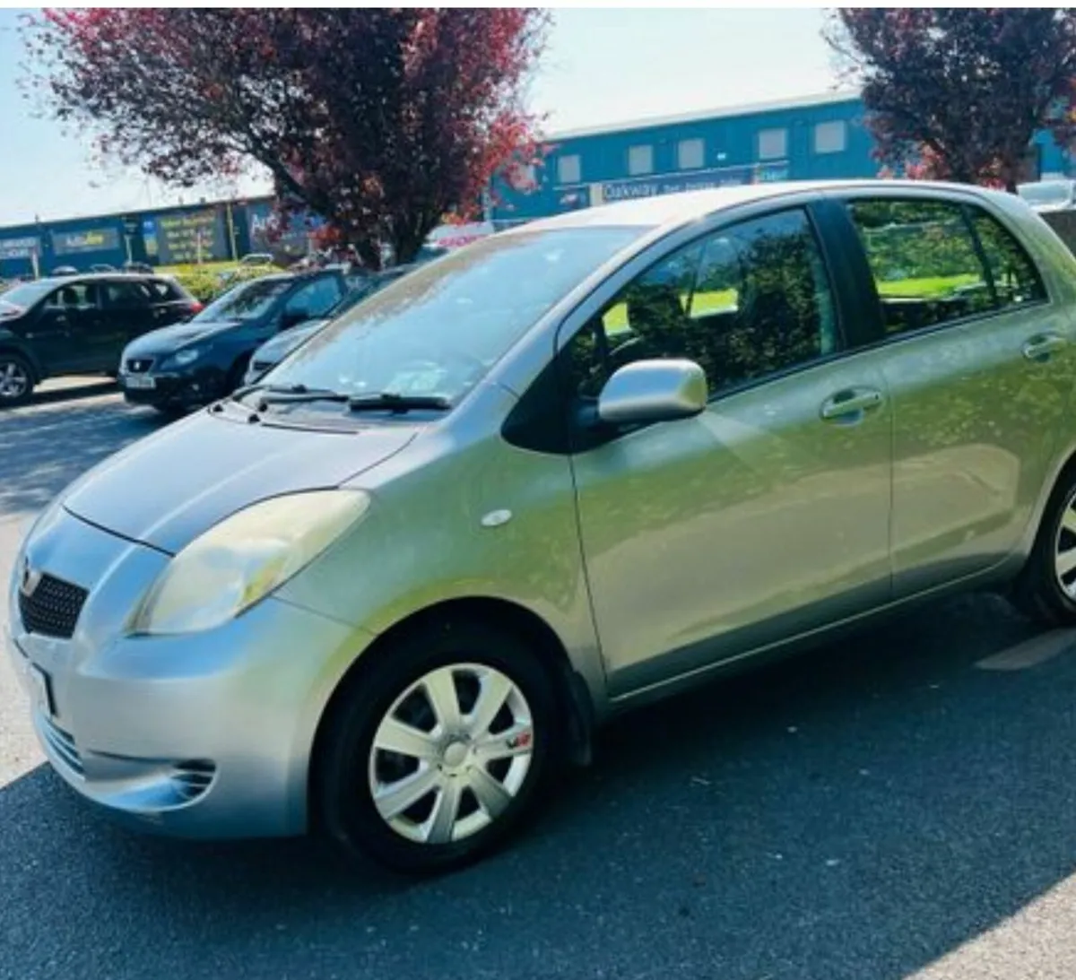 Car - Image 2