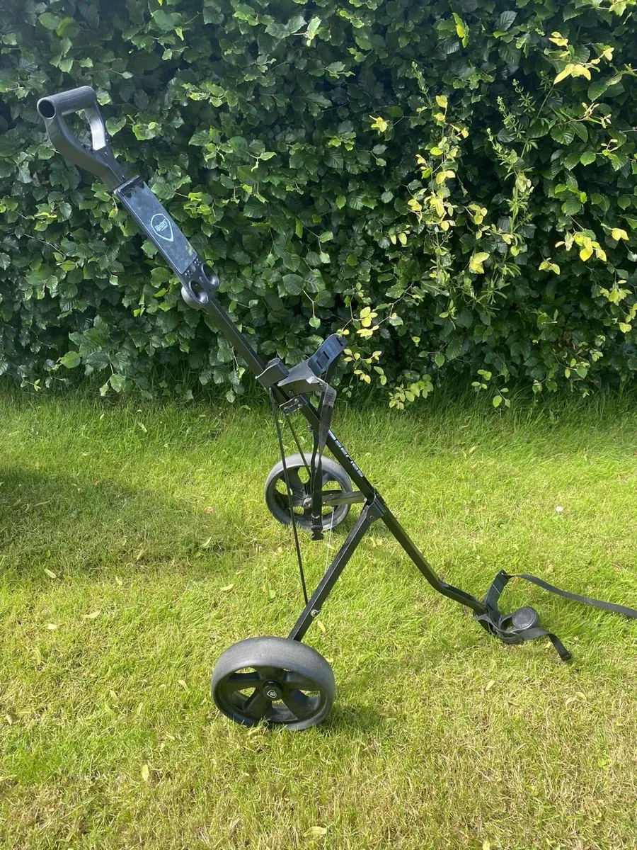 Mizuno golf bag and trolley - Image 3