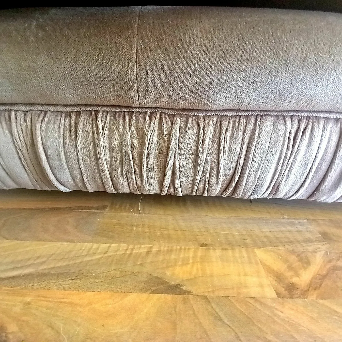 Sofas and Armchairs - Image 3