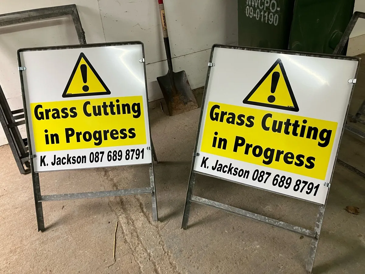 Grass cutting signs - Image 1