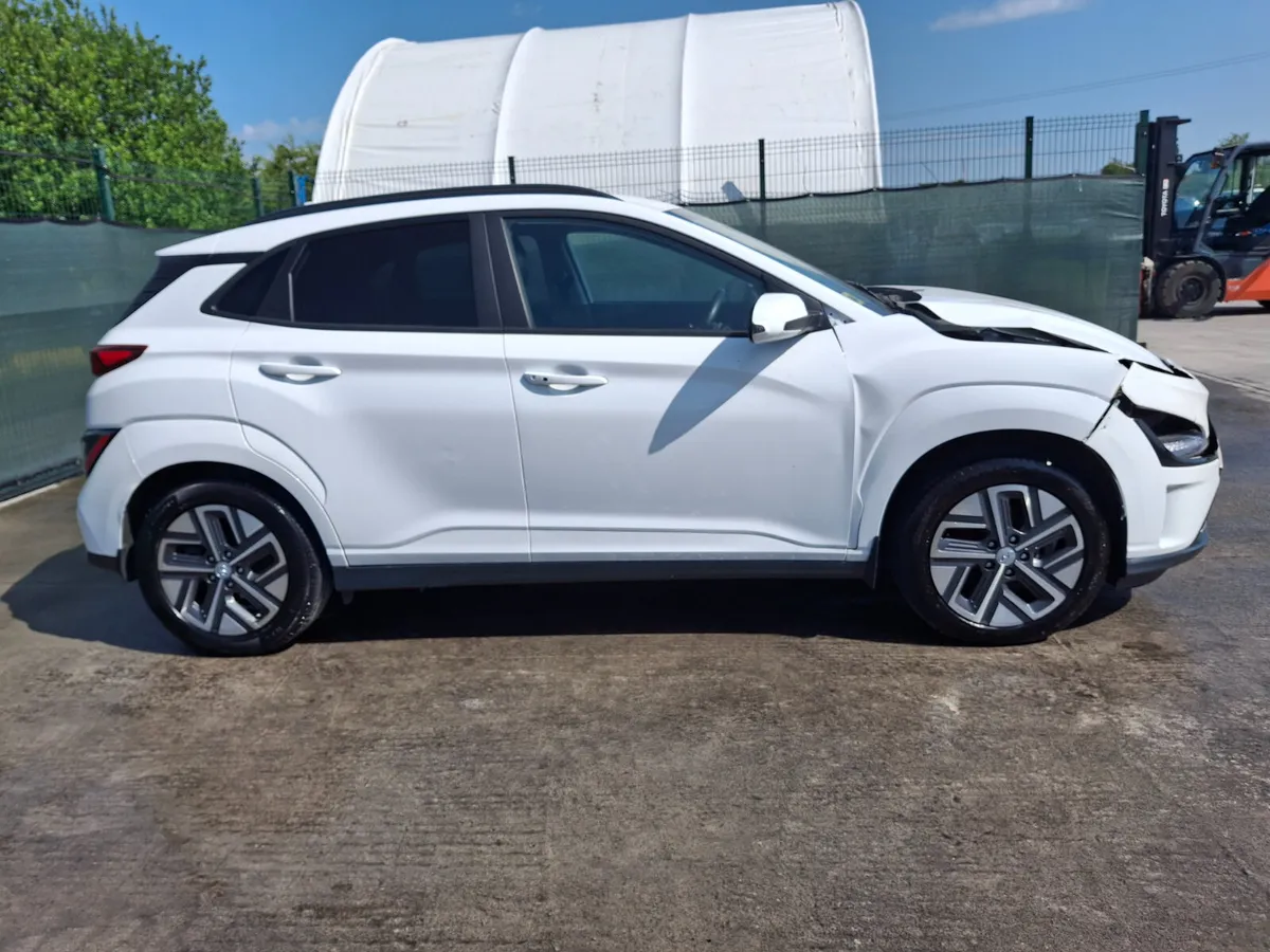 231 Hyundai kona  64kw  Ev electric  Auto - Image 1