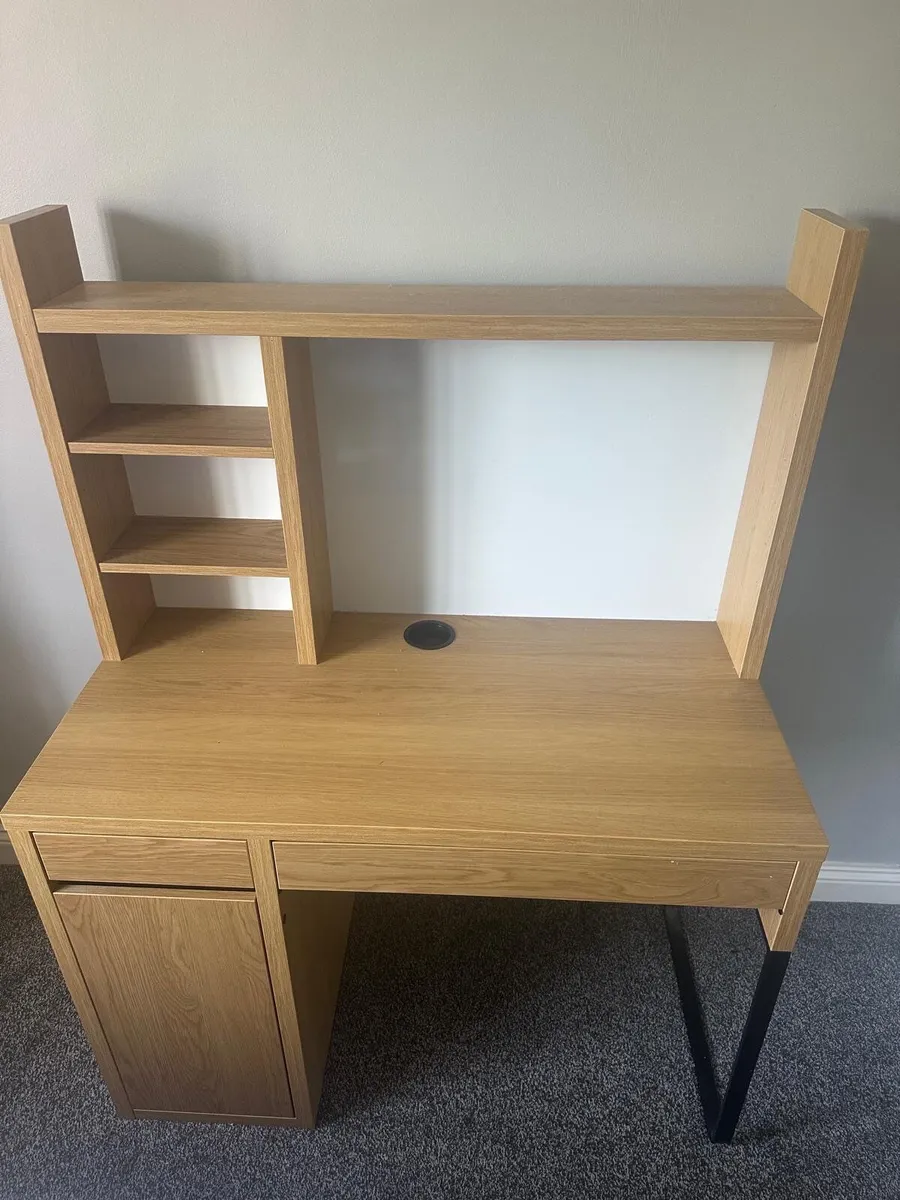 Study desk - Image 3