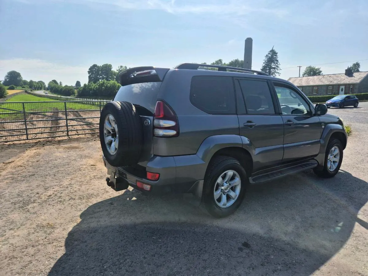 Toyota Landcruiser - Image 3