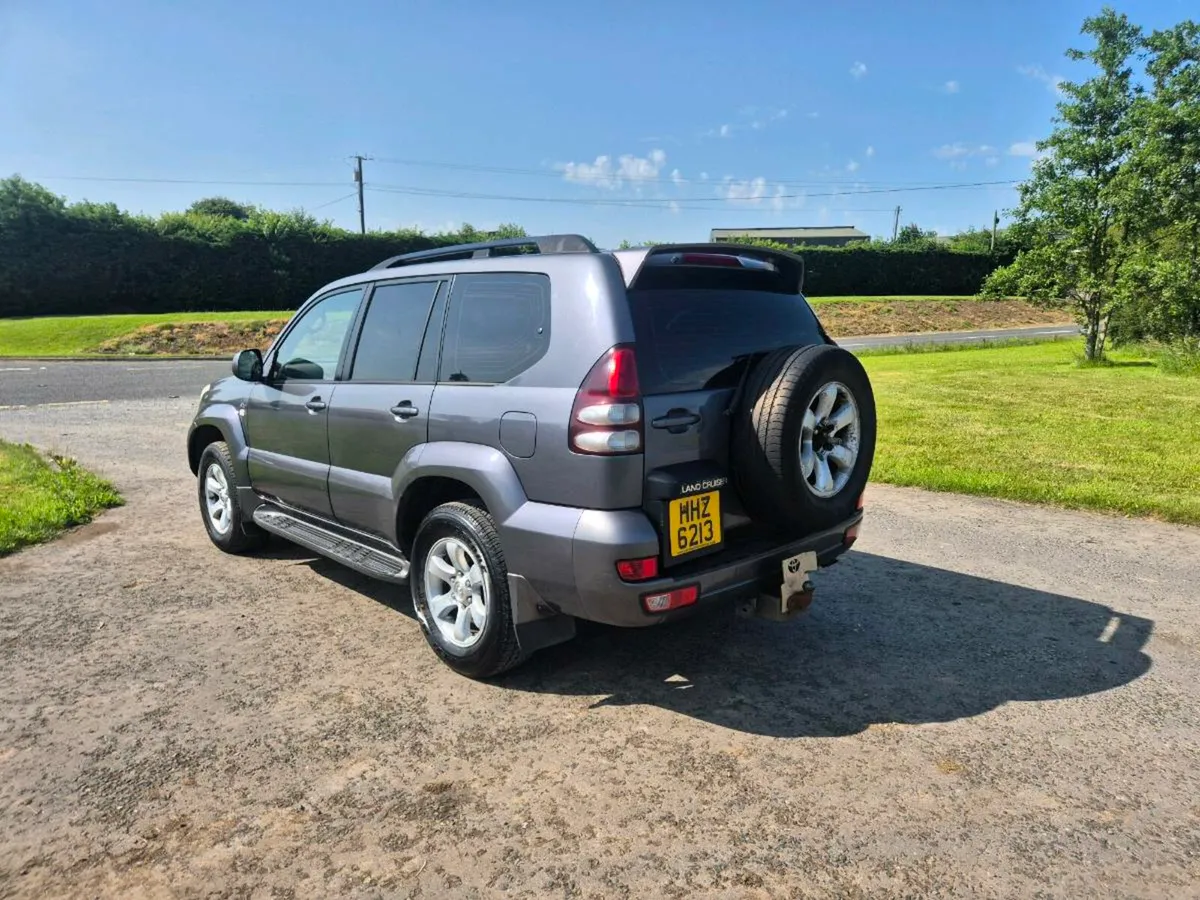 Toyota Landcruiser - Image 4