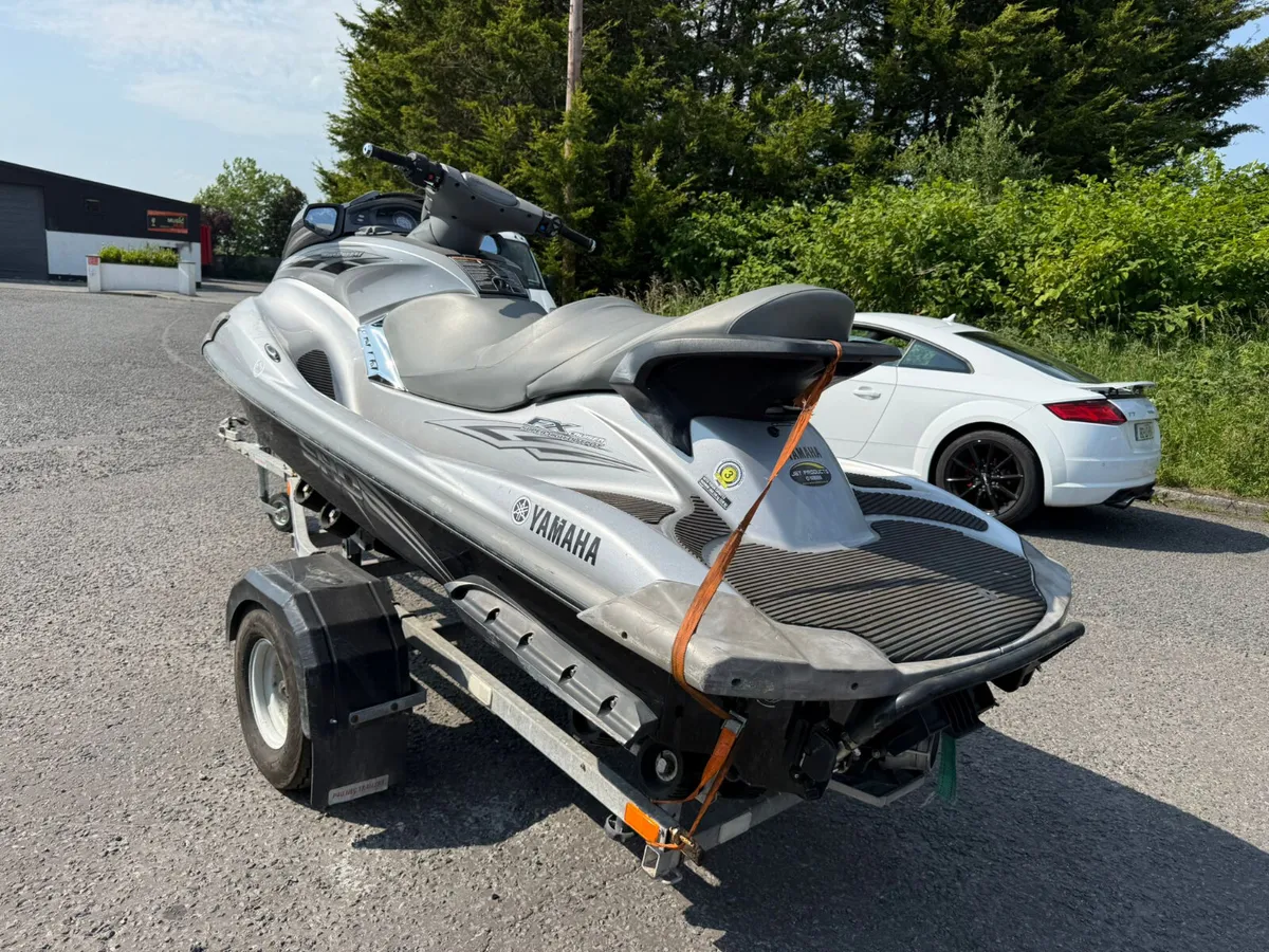 2009 YAMAHA FX SHO CRUISER 1.8 SUPERCHARGED - Image 4
