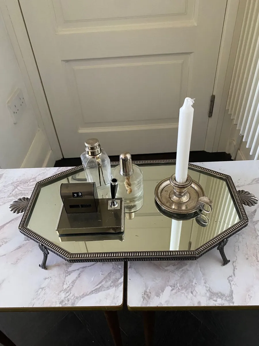 ‘Silver’ mirror tray stand - Image 1