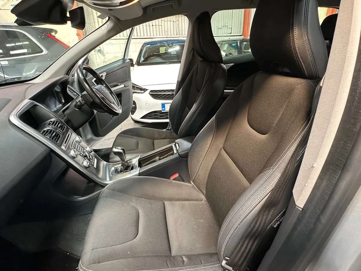 Volvo XC60 D4 (181hp) FWD SE 2.0 - Image 3