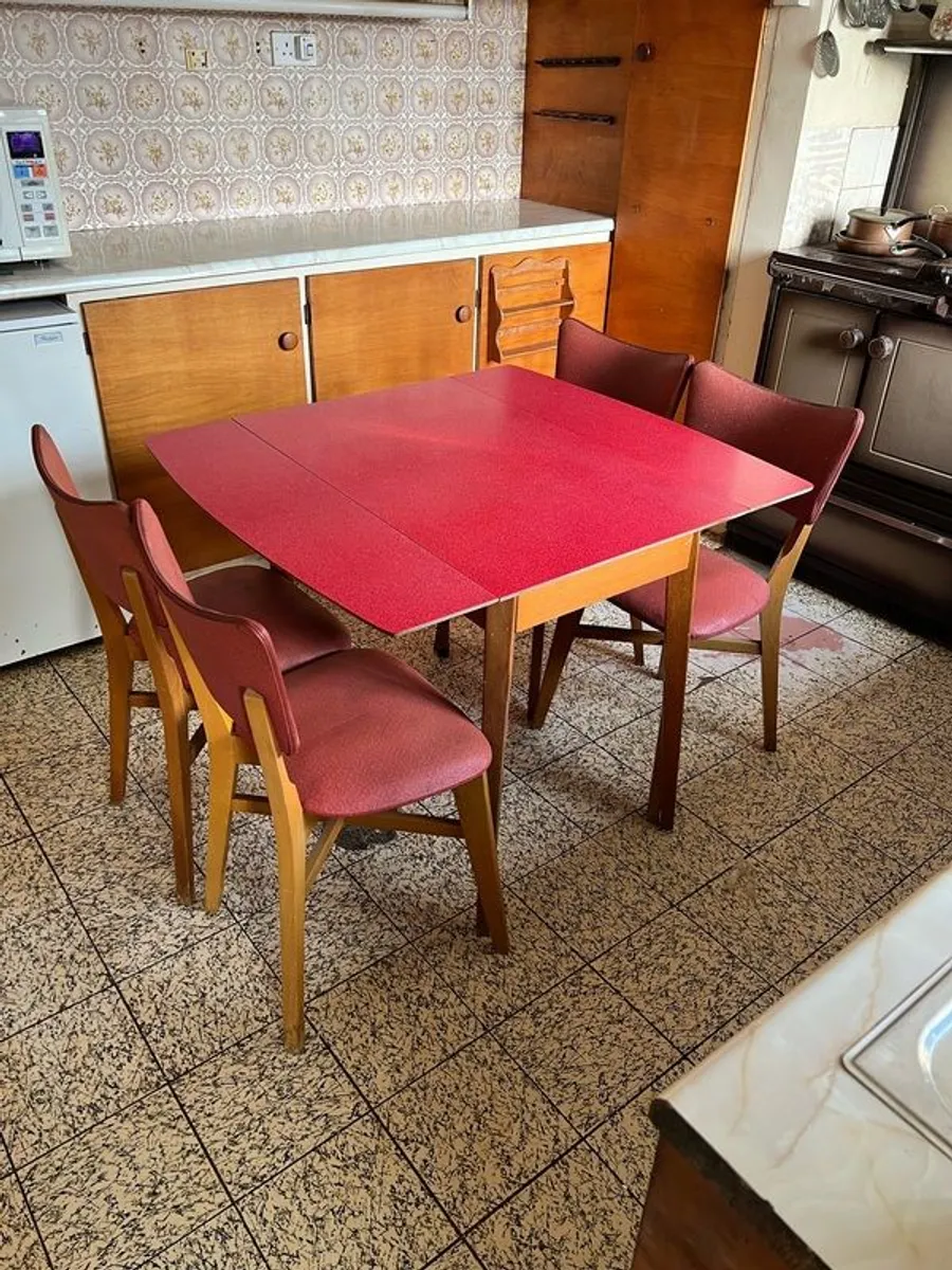 Table and 4 chairs 1950's - Image 2