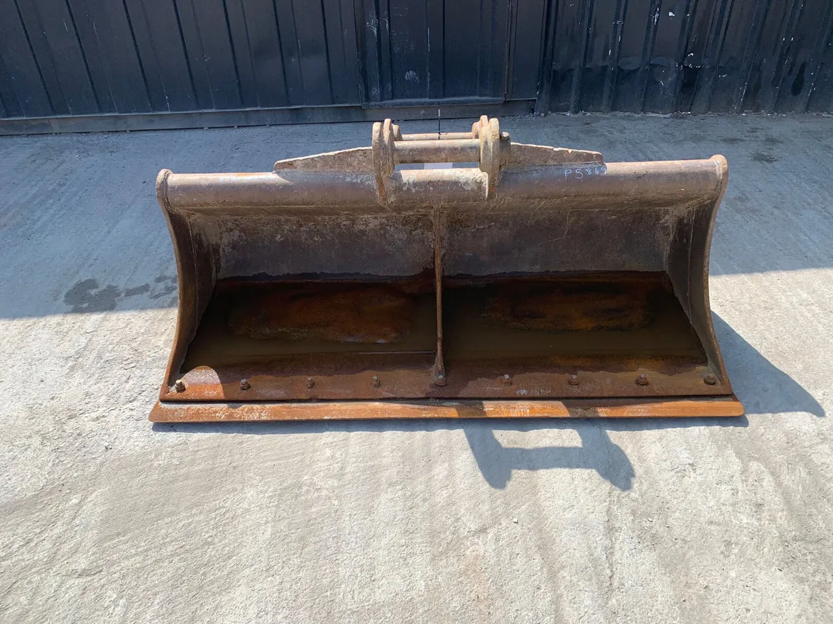 13T Grading Bucket with 65mm pins - Image 2