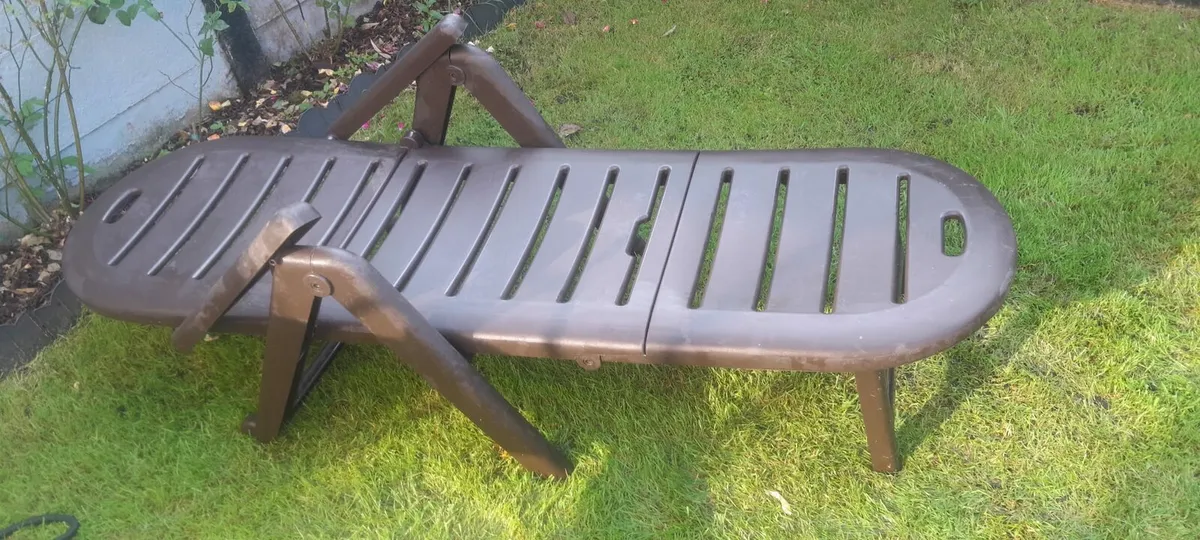 Foldable Sun Lounger - Image 2