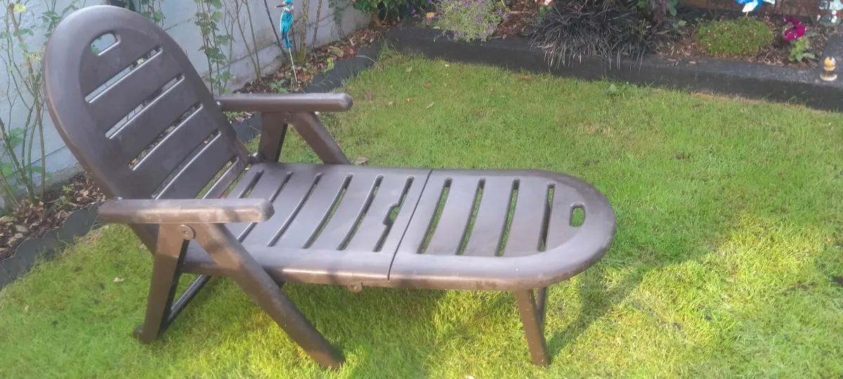 Foldable Sun Lounger - Image 3