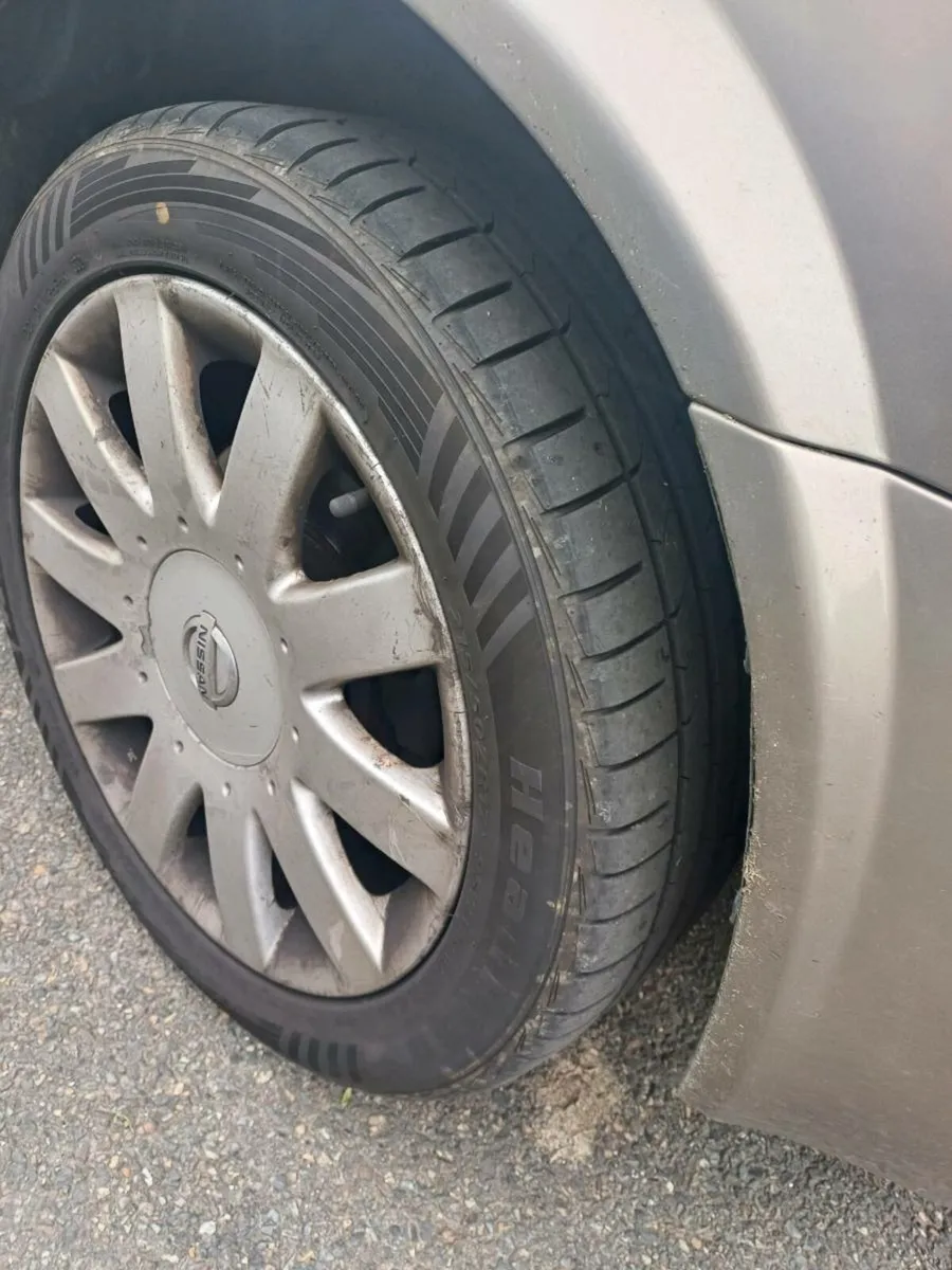 Car - Image 2