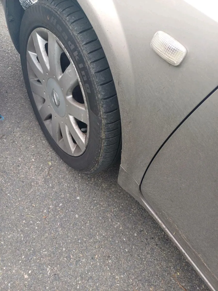 Car - Image 3