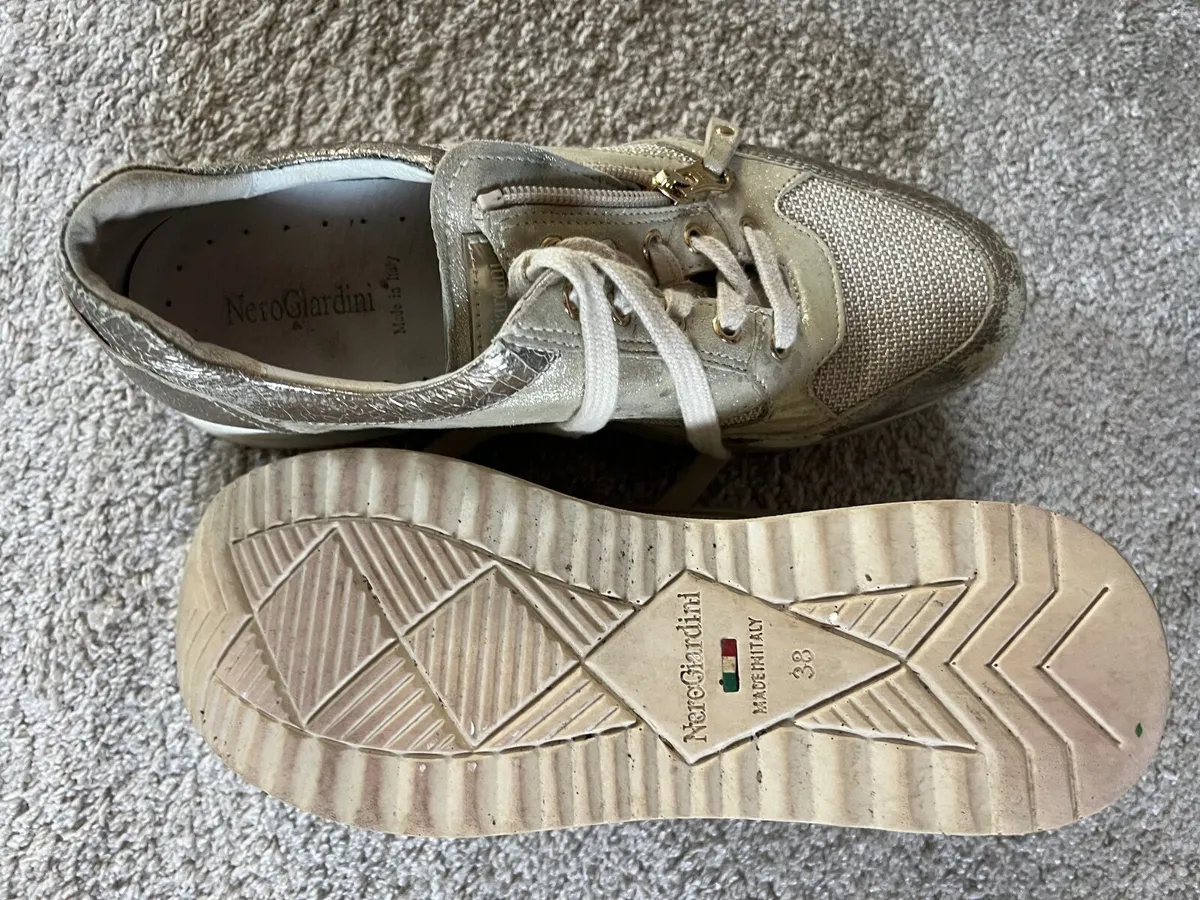 Nero trainers - Image 1