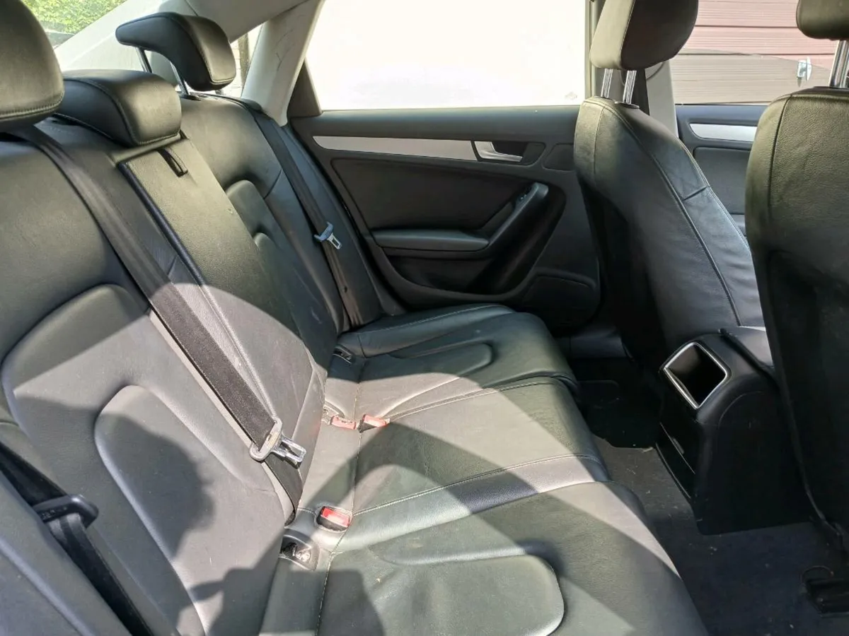2010 Audi A4 - Image 4