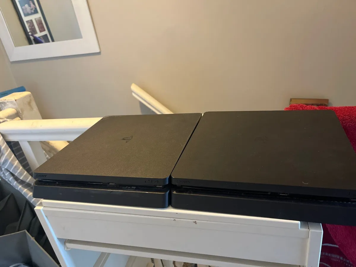 2 Ps4 slims - Image 1