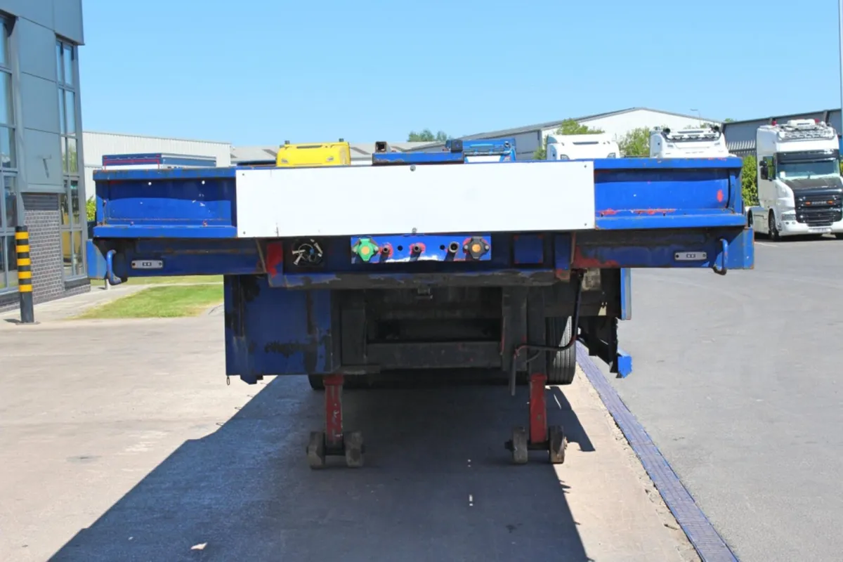 1989 M & G  TRI-AXLE NON-EXTENDABLE LOWLOADER - Image 2