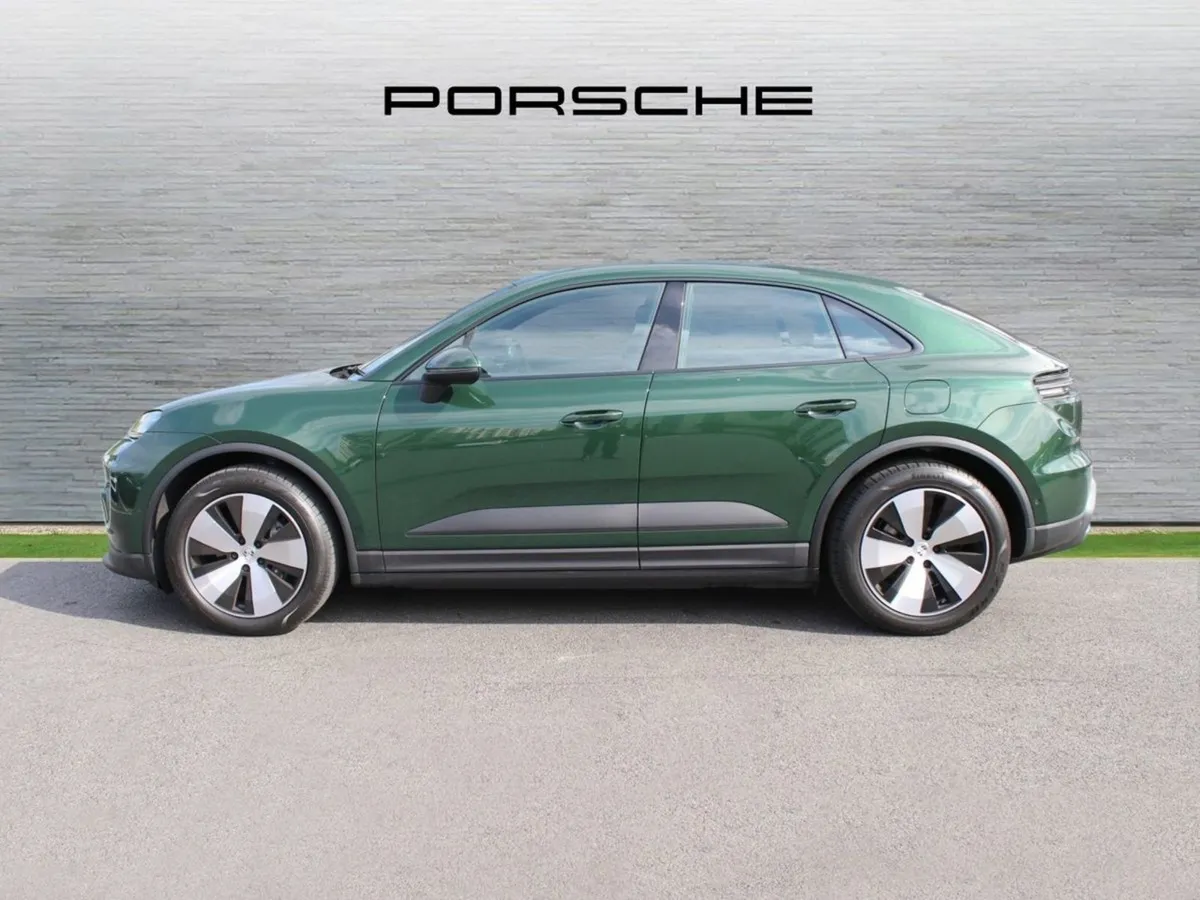 Porsche Macan 4 Electric - Image 4