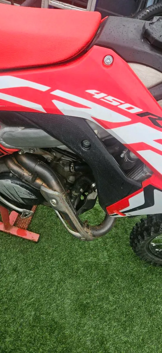 Motorbike - Image 4