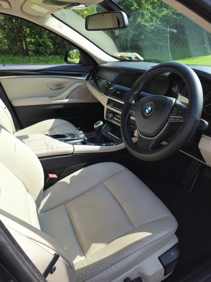 BMW 5-Series 2013 - Image 4