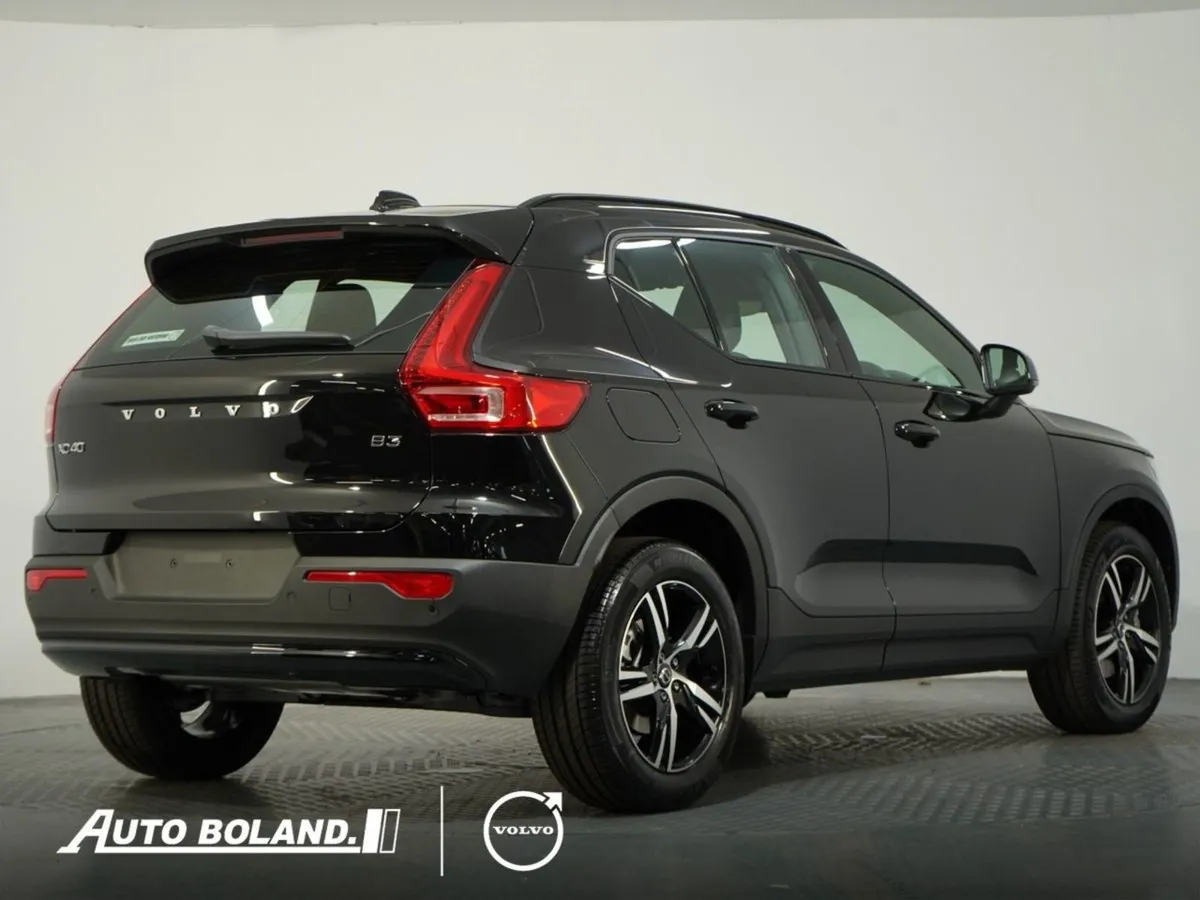 Volvo XC40 B3 Mild Hybrid - Image 3