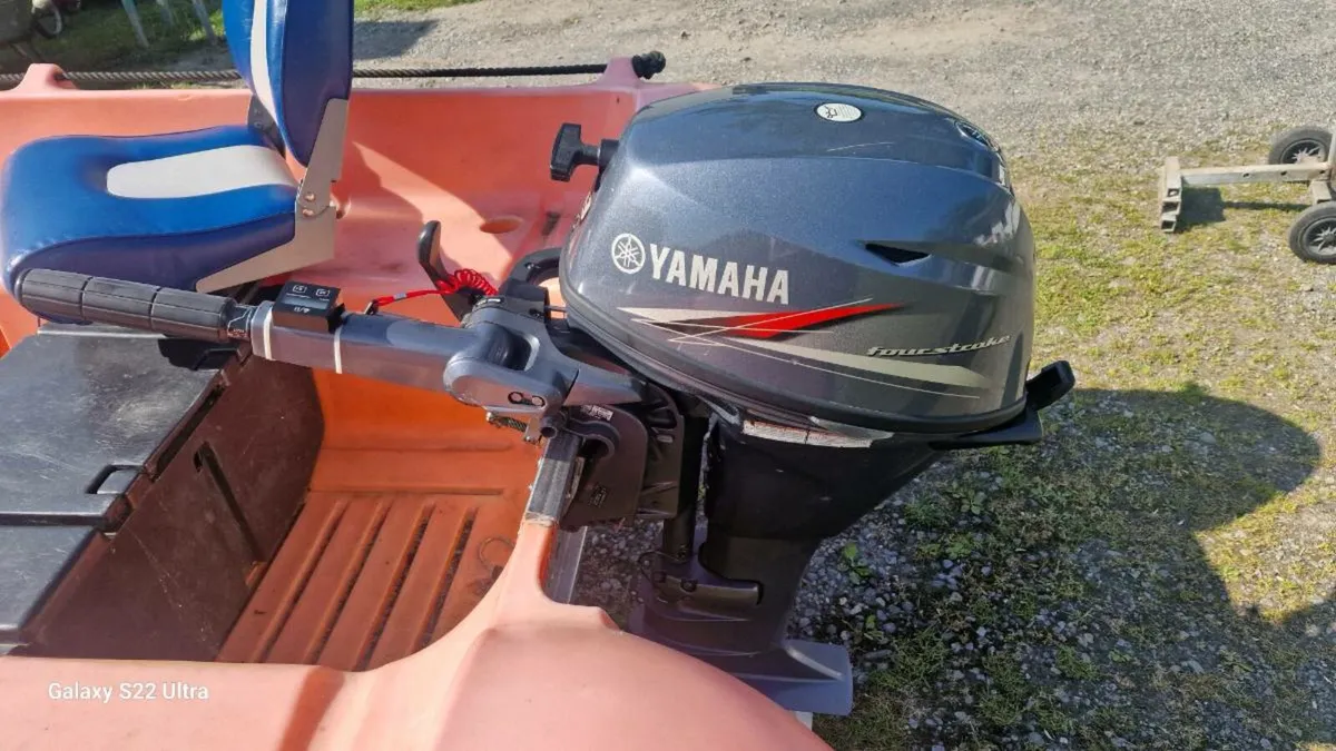 Whaly boat yamaha motor trailer - Image 3