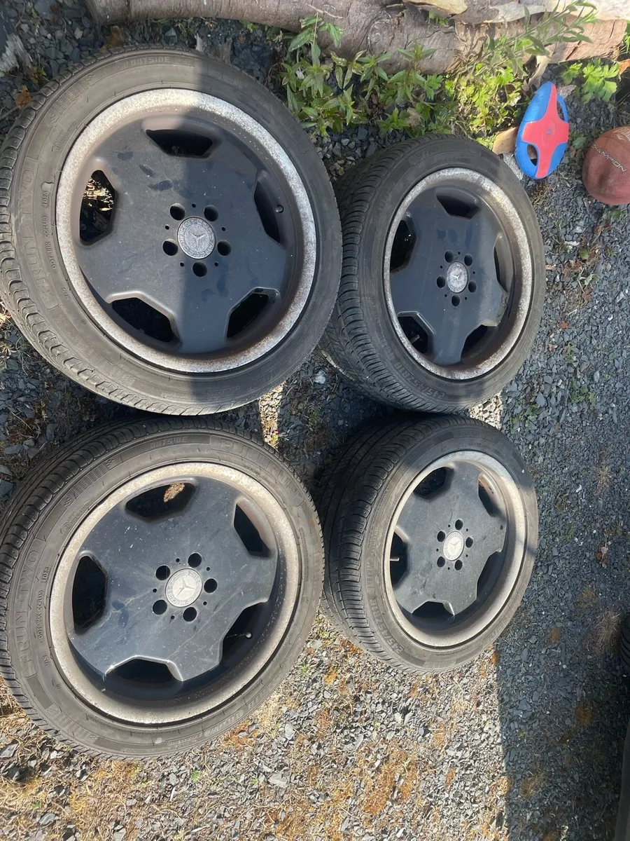 Mercedes Mono blocks - Image 1