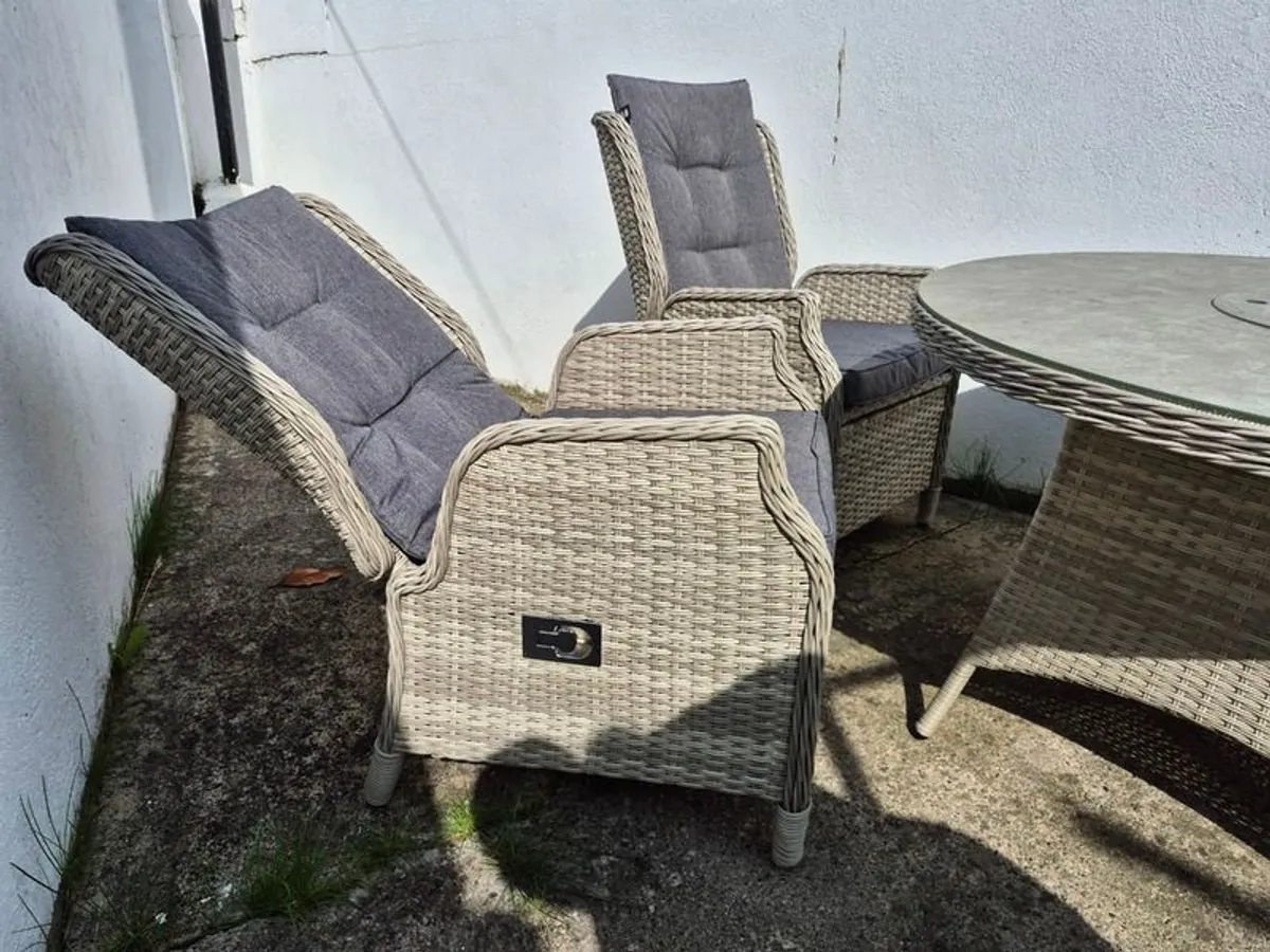 Cambridge Reclining Outdoor Dining Set (3 piece) - Image 2