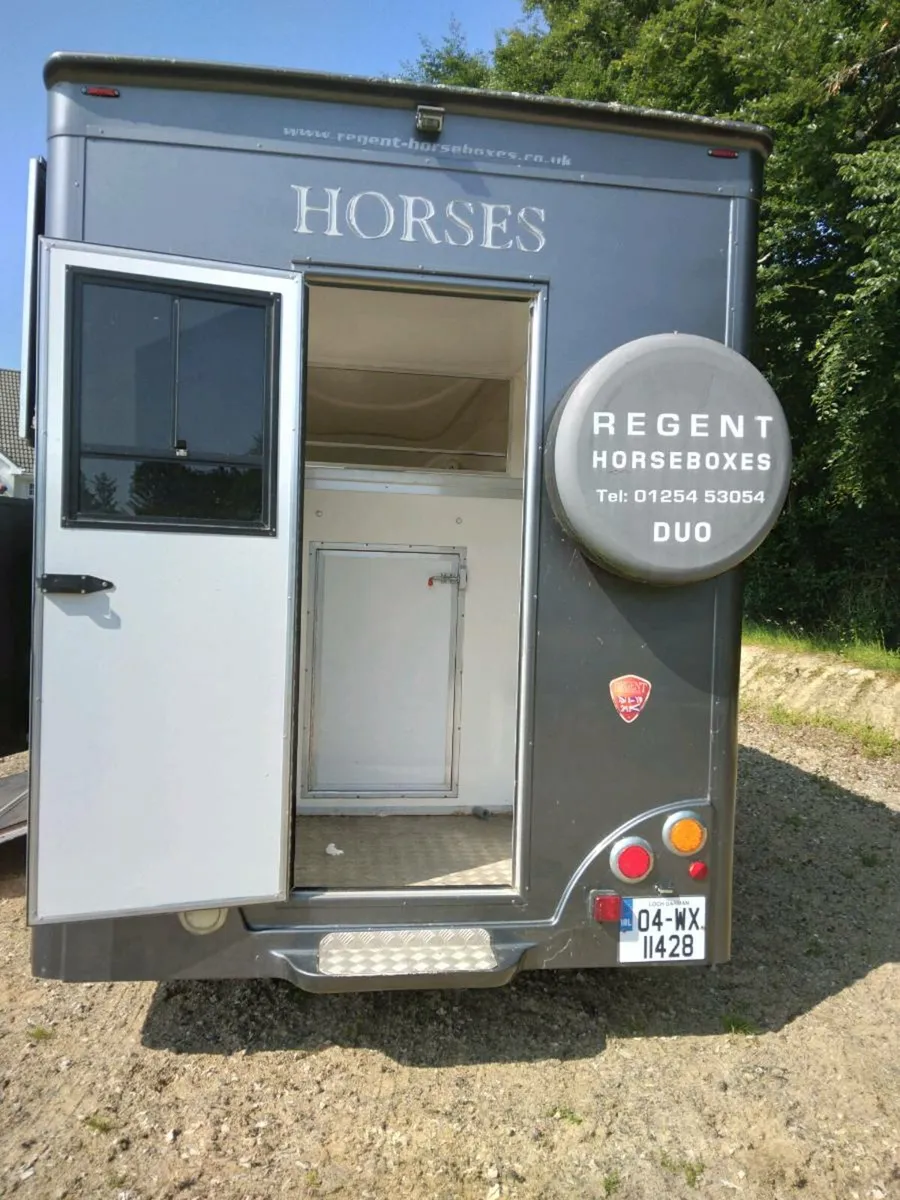 Horse Lorry Regent Duo 2004 - Image 3