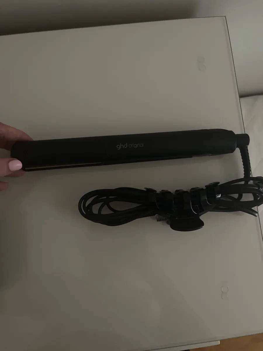 Hair Straightener - Image 2