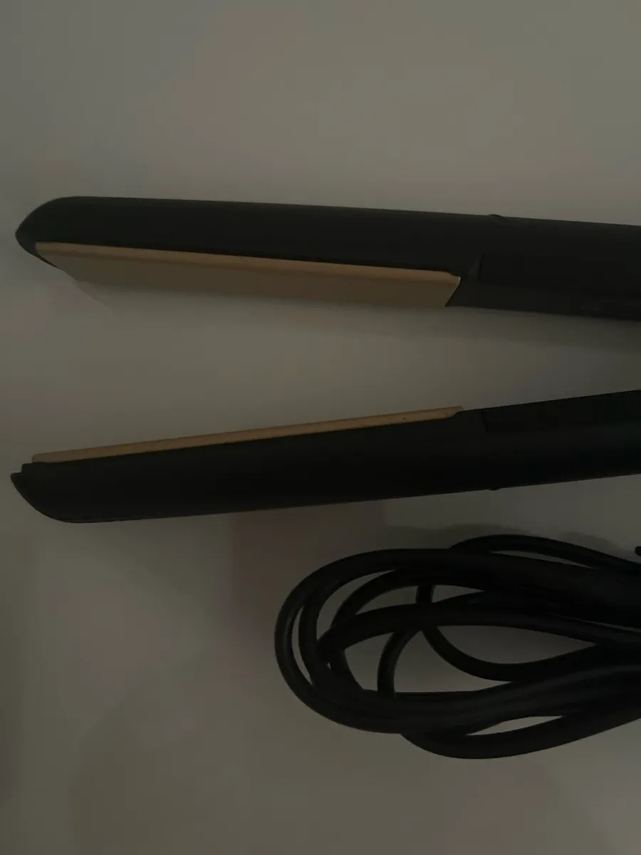 Hair Straightener - Image 3