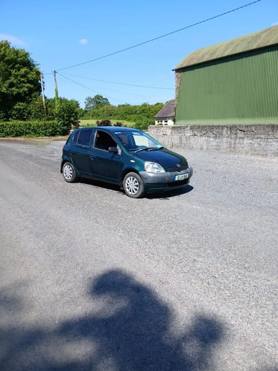 2001 Toyota Yaris 1.0 - Image 1